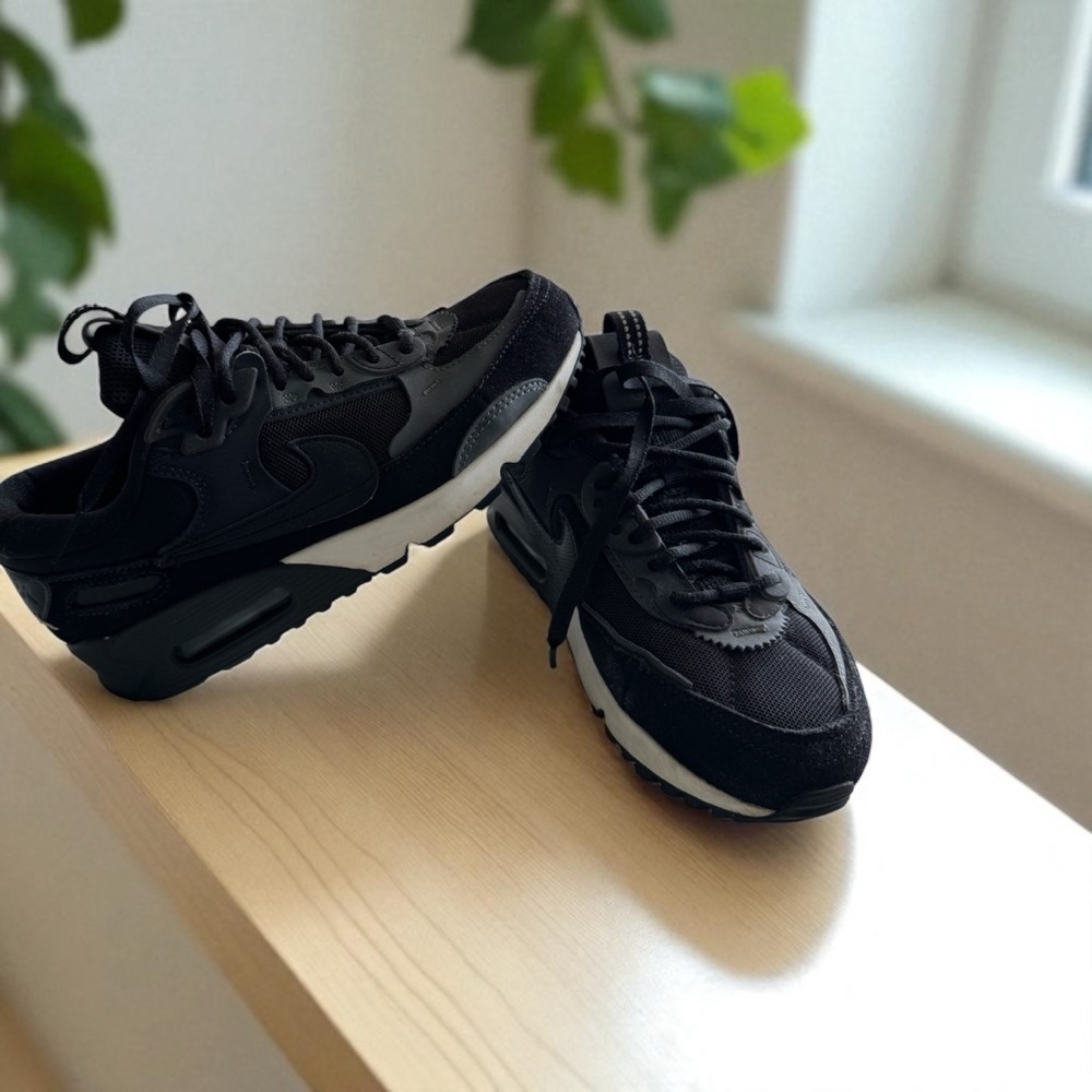 Nike Black Athletic Shoes